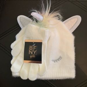 Kids New BFNY girls Unicorn Hat and gloves set.